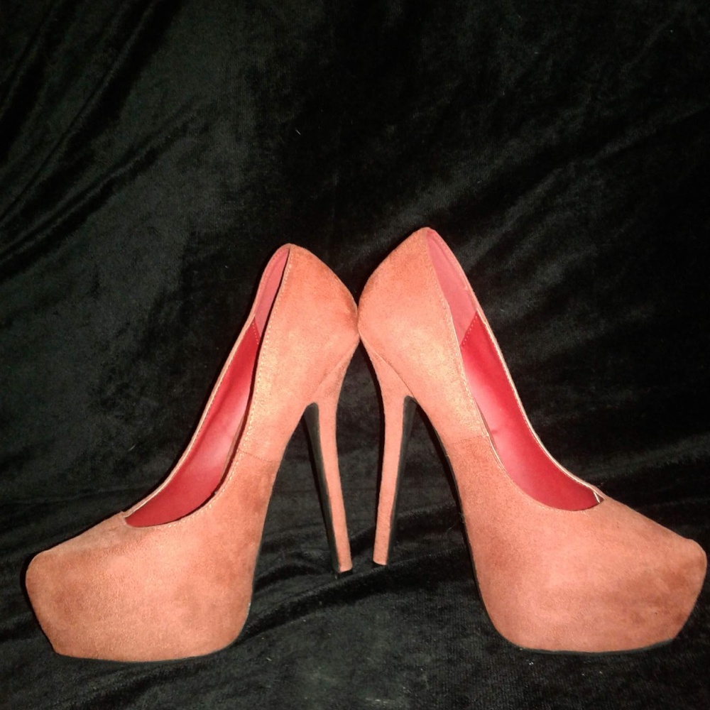 DivaLounge Platform heels
